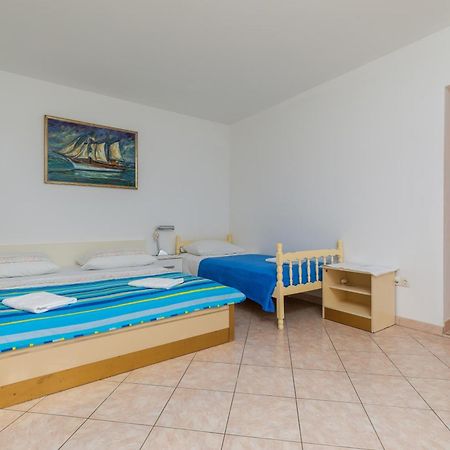 Apartments With A Parking Space Omis - 2745 Cameră foto